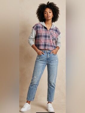 So Comment Pink Plaid Cropped Hoodie, Size L, Lightweight Flannel Style
